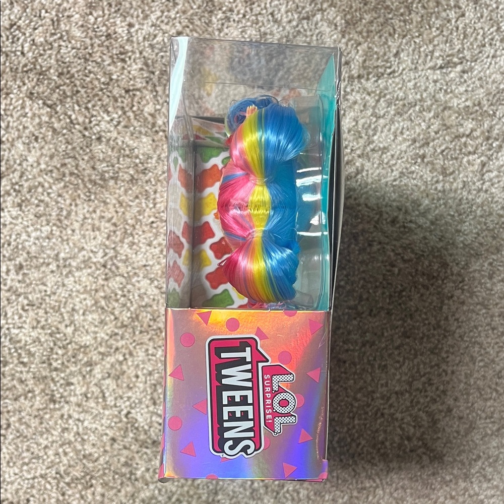 LOL Surprise Tweens Haribo Holly Happy Limited Edition Fashion Doll - Picture 6 of 6